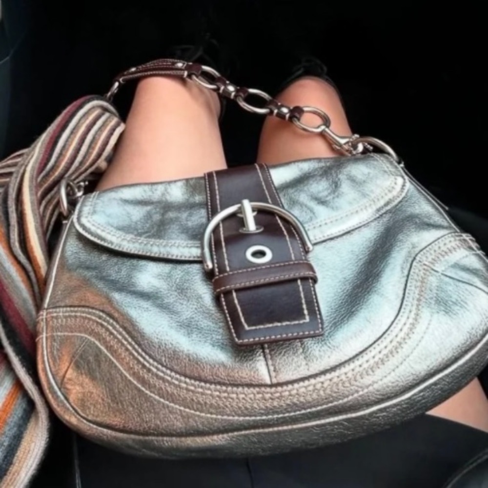 Rare Coach Soho Metallic Goat Leather Y2K Buckle Flap Shoulder Bag - Picture 3 of 17